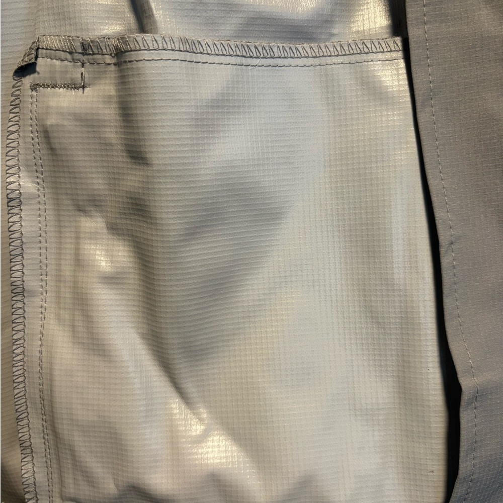 Voyager Gray Water Resistant Full Zip Jacket With Zip Pockets Size XL NWT - Picture 8 of 8